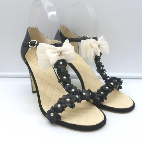 Chanel Camellia Bow T-Strap Sandals Black Leather Size 38.5 Open Toe Heels - Picture 1 of 14